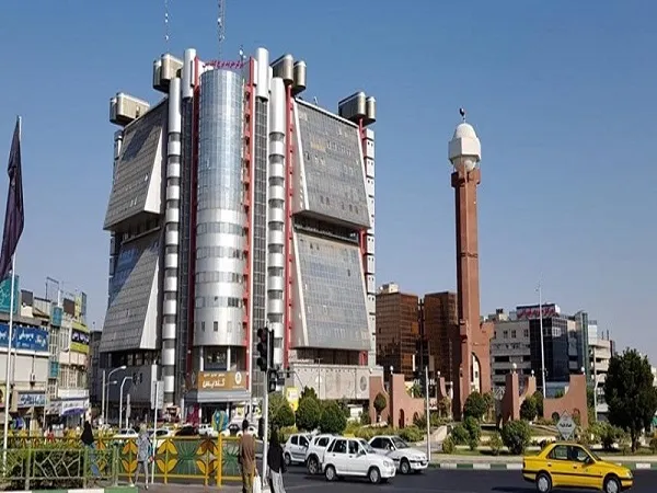 کارگر نظافتچی منزل صادقیه